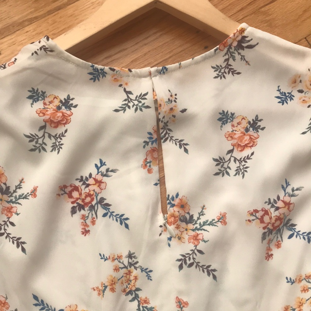 Short sleeve dress by Lush - Picture 4 of 7